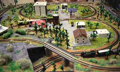 z scale model train layouts